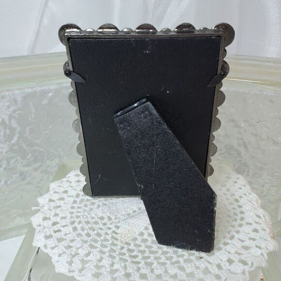 Vintage 5.5"x3.5" Pewter and Red Stones Picture Frame Glamorous and Glitzy - Picture 9 of 14
